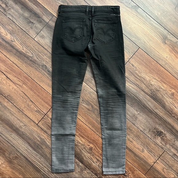 Cropped Levi Jeans - Picture 2 of 3